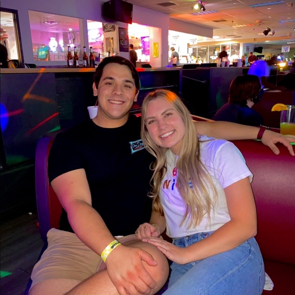 Meet your Posher, Kelsey - Picture 1 of 1